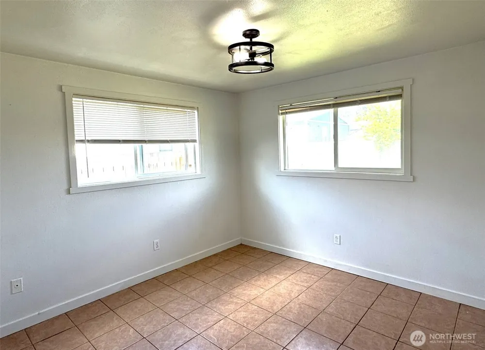 913 G STREET Westport, WA 98595