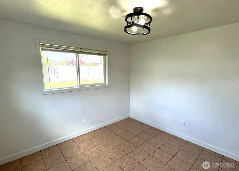 913 G STREET Westport, WA 98595