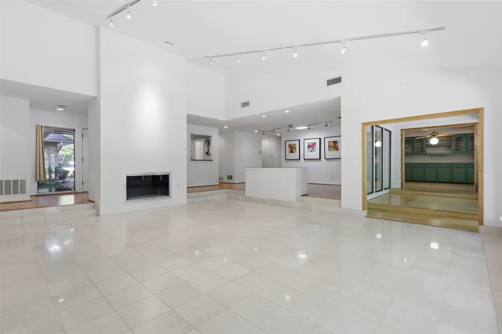 7211 Valley View Place Dallas, TX 75240