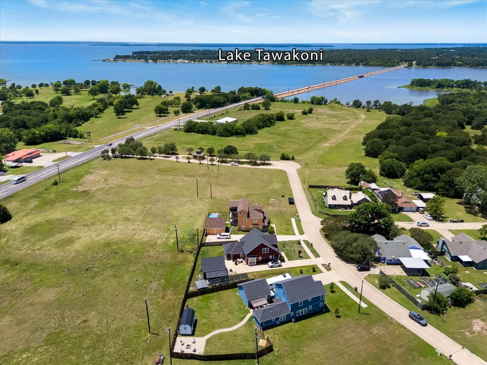 220 Swan Parkway East Tawakoni, TX 75472