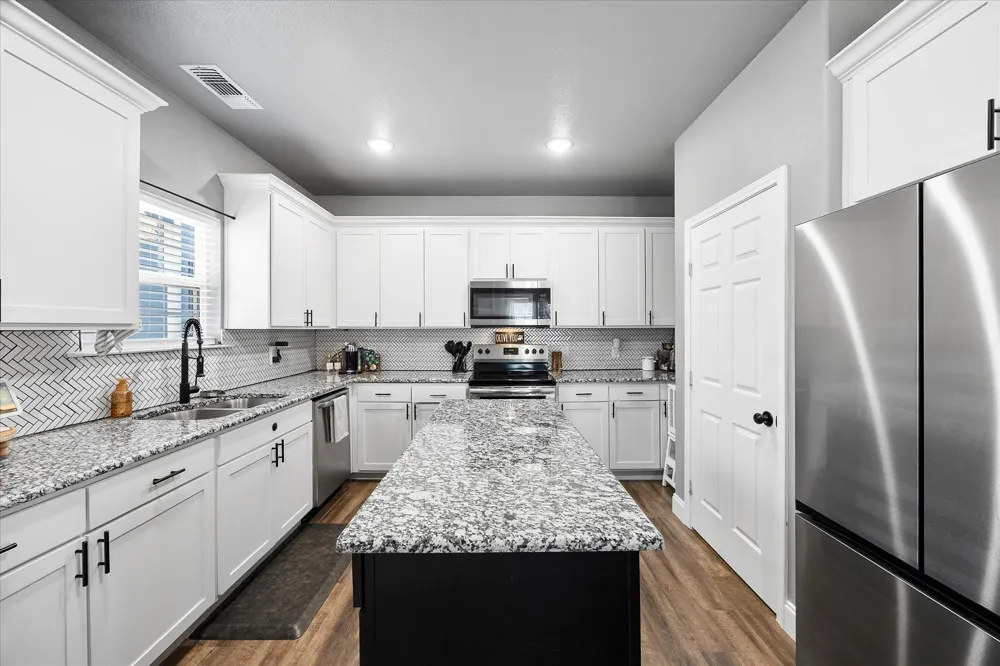 220 Swan Parkway East Tawakoni, TX 75472