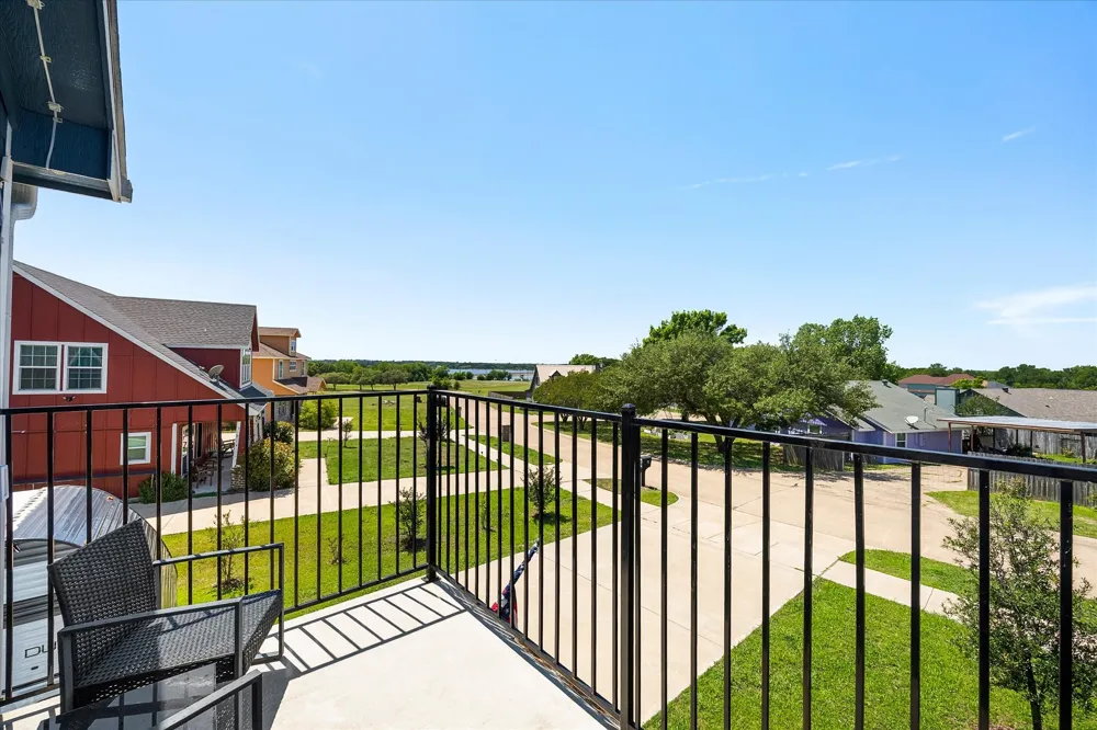 220 Swan Parkway East Tawakoni, TX 75472