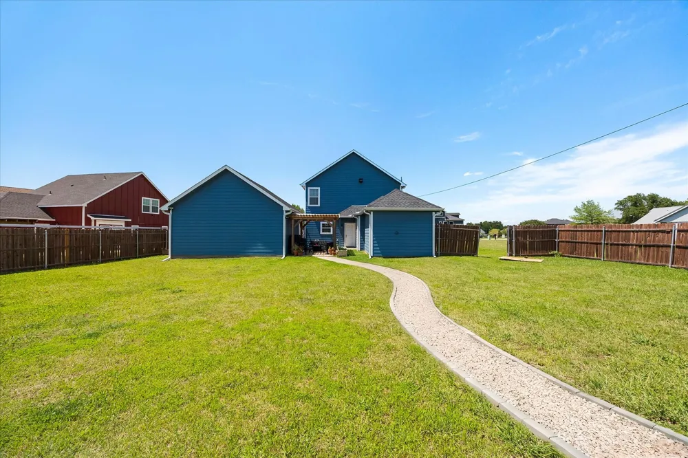 220 Swan Parkway East Tawakoni, TX 75472