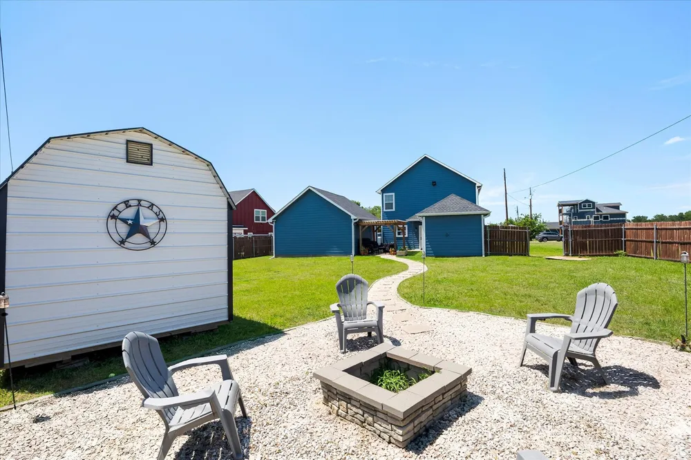 220 Swan Parkway East Tawakoni, TX 75472