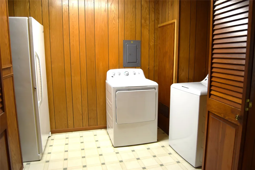 902 Hinton Street Minden, LA 71055