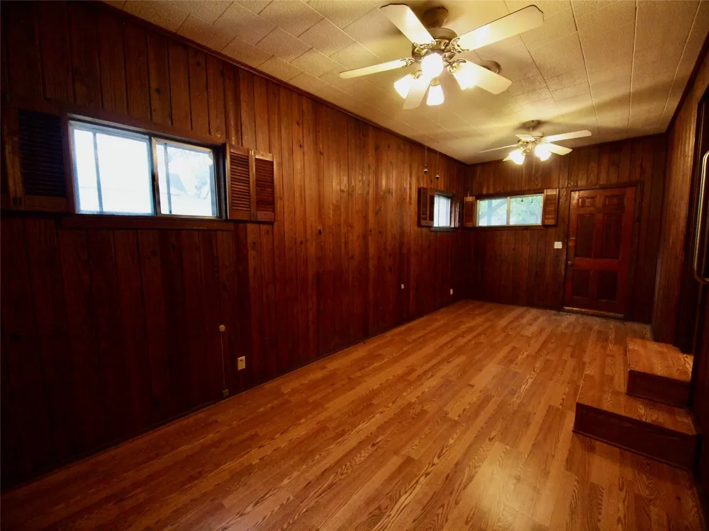 804 Kentucky Street Graham, TX 76450