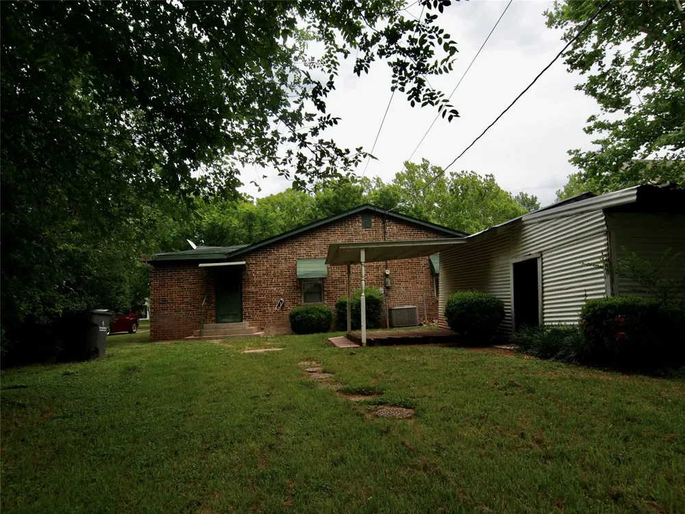 804 Kentucky Street Graham, TX 76450