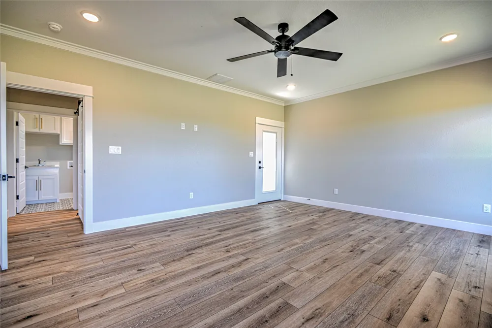 8186 S Lone Star Parkway Moody, TX 76557