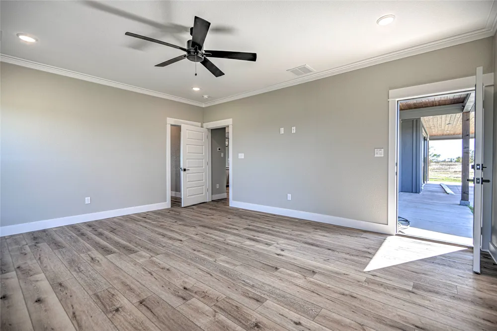 8186 S Lone Star Parkway Moody, TX 76557