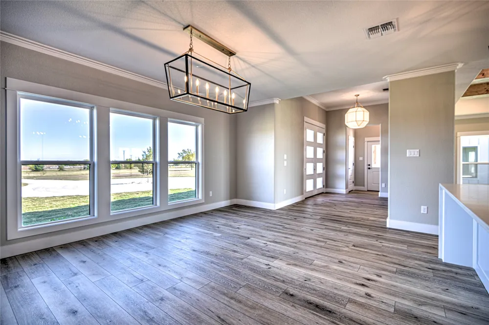 8186 S Lone Star Parkway Moody, TX 76557