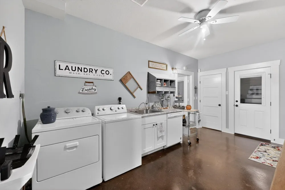 2800 County Road 2905 Dodd City, TX 75438