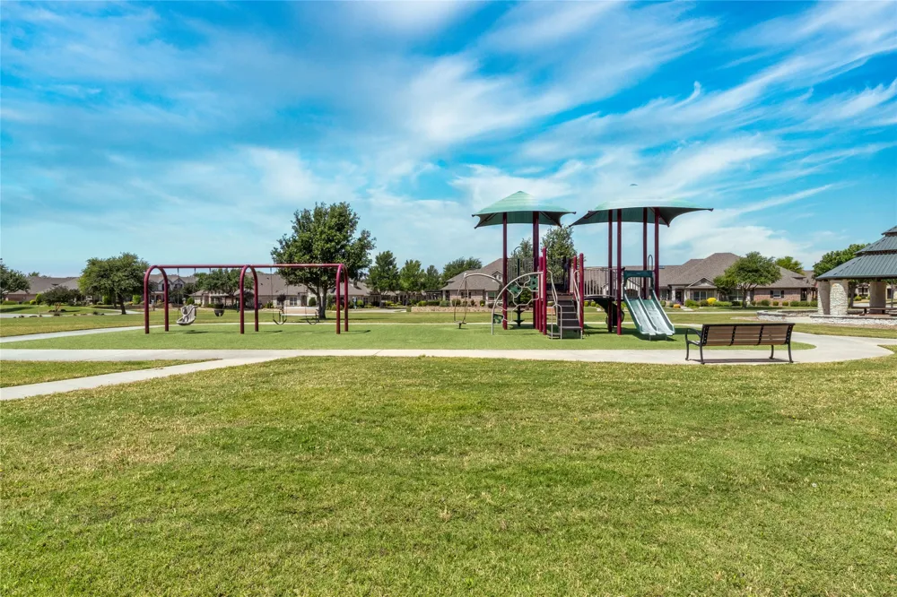 5715 Hummingbird Lane Fairview, TX 75069