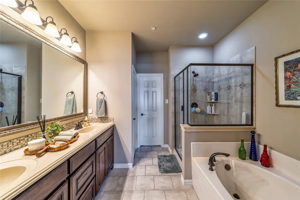 5715 Hummingbird Lane Fairview, TX 75069