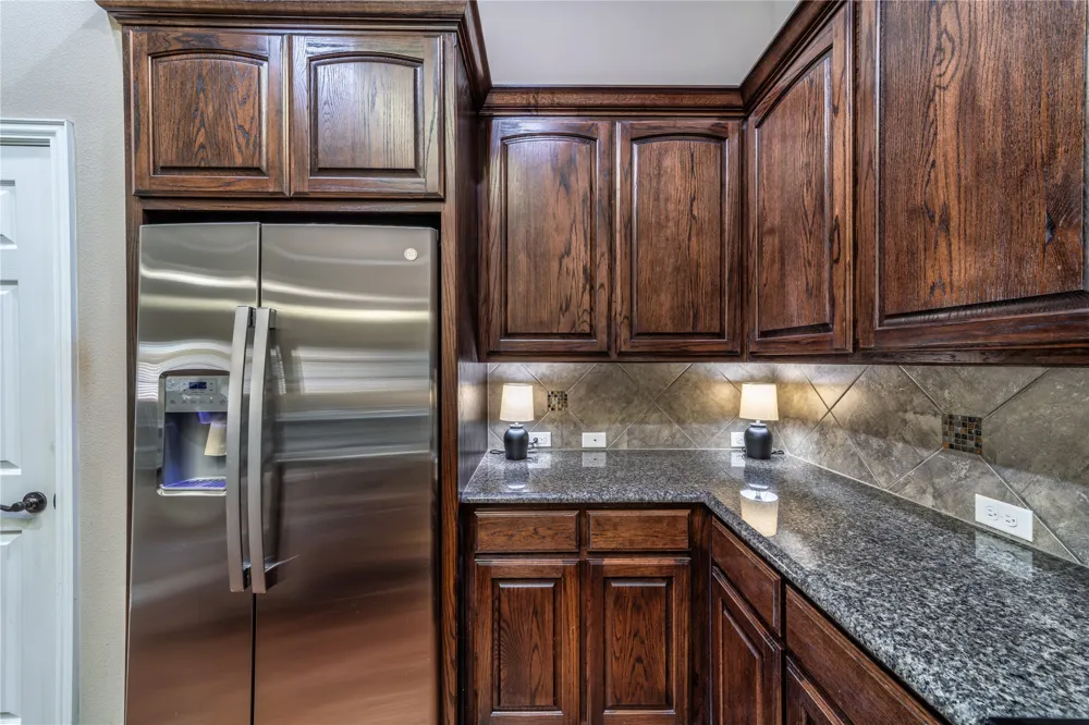 5715 Hummingbird Lane Fairview, TX 75069