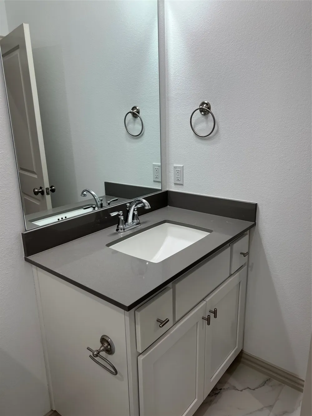 6041 Roper Road McKinney, TX 75070