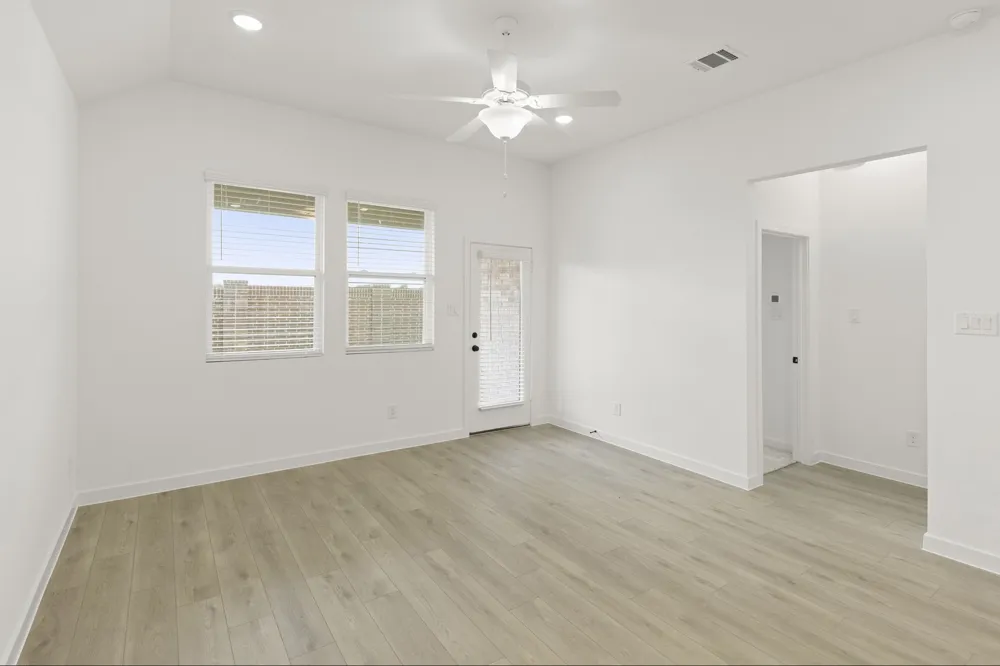 5915 Laurel Lake Lane Pilot Point, TX 76258