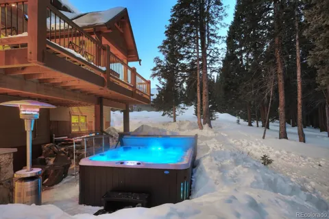 310 Whispering Pines