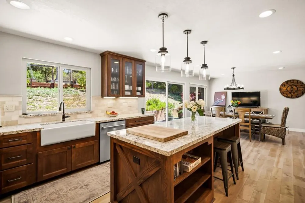 8607 Berta Canyon Court Salinas, CA 93907