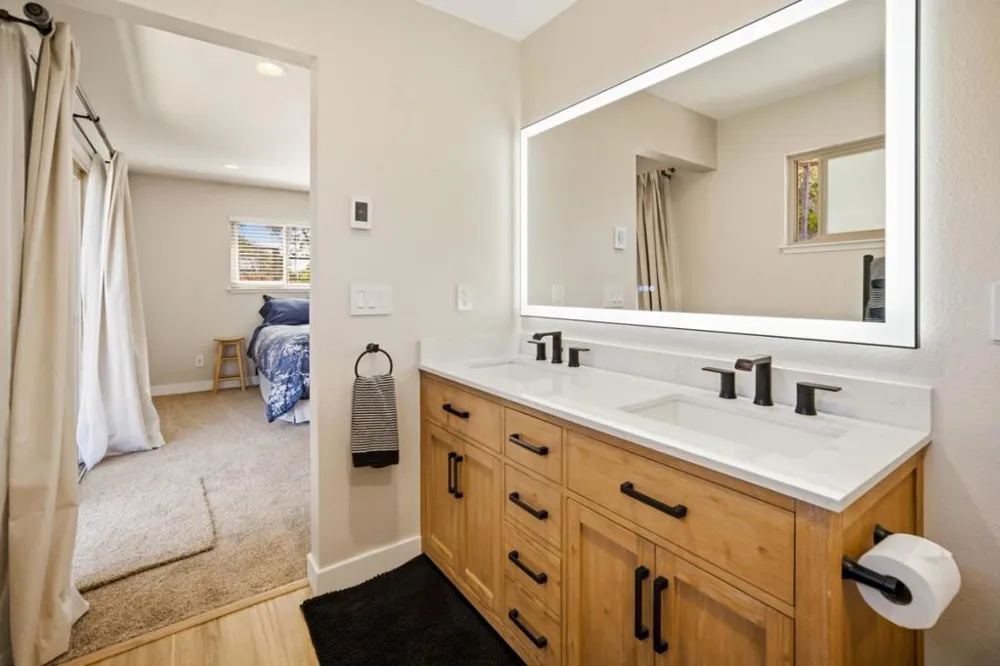8607 Berta Canyon Court Salinas, CA 93907