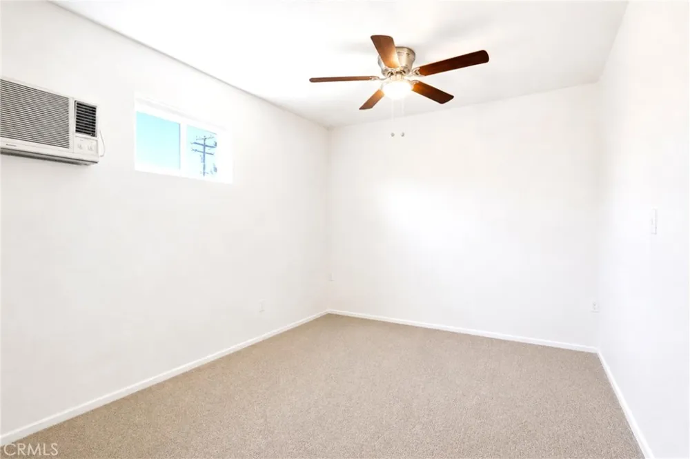 7008 Summit Valley Hesperia, CA 92345