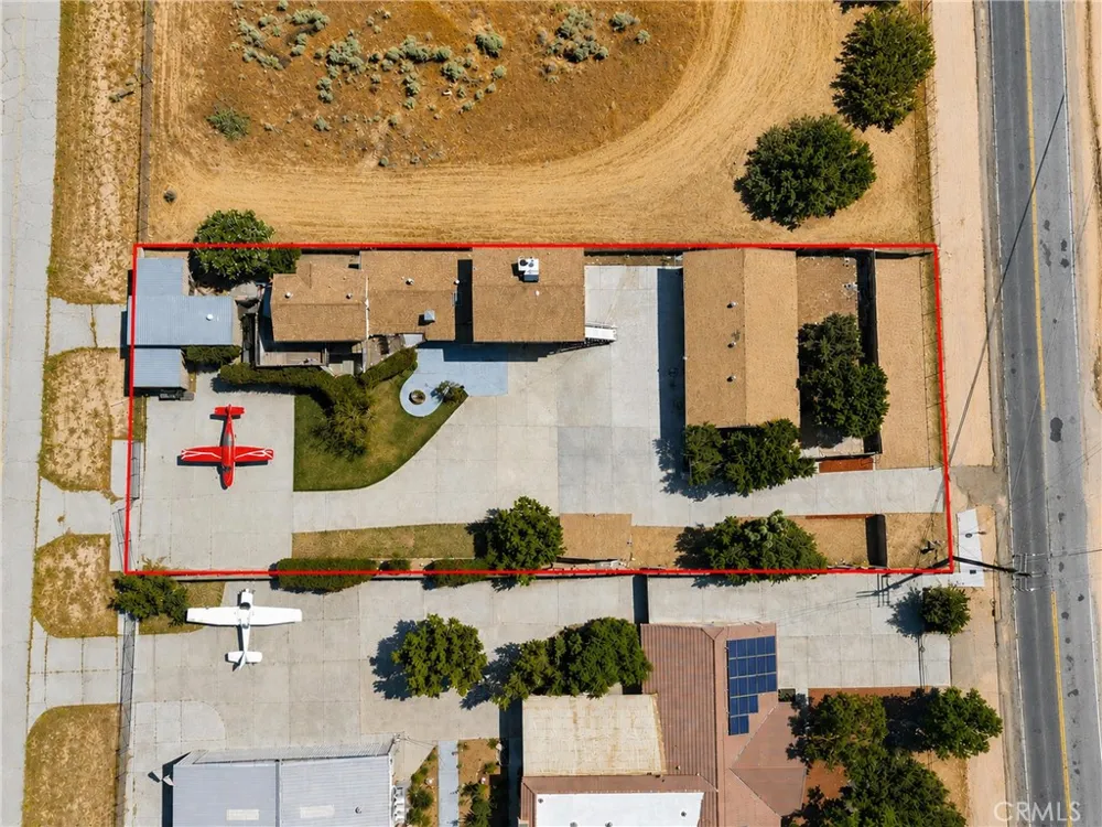 7008 Summit Valley Hesperia, CA 92345