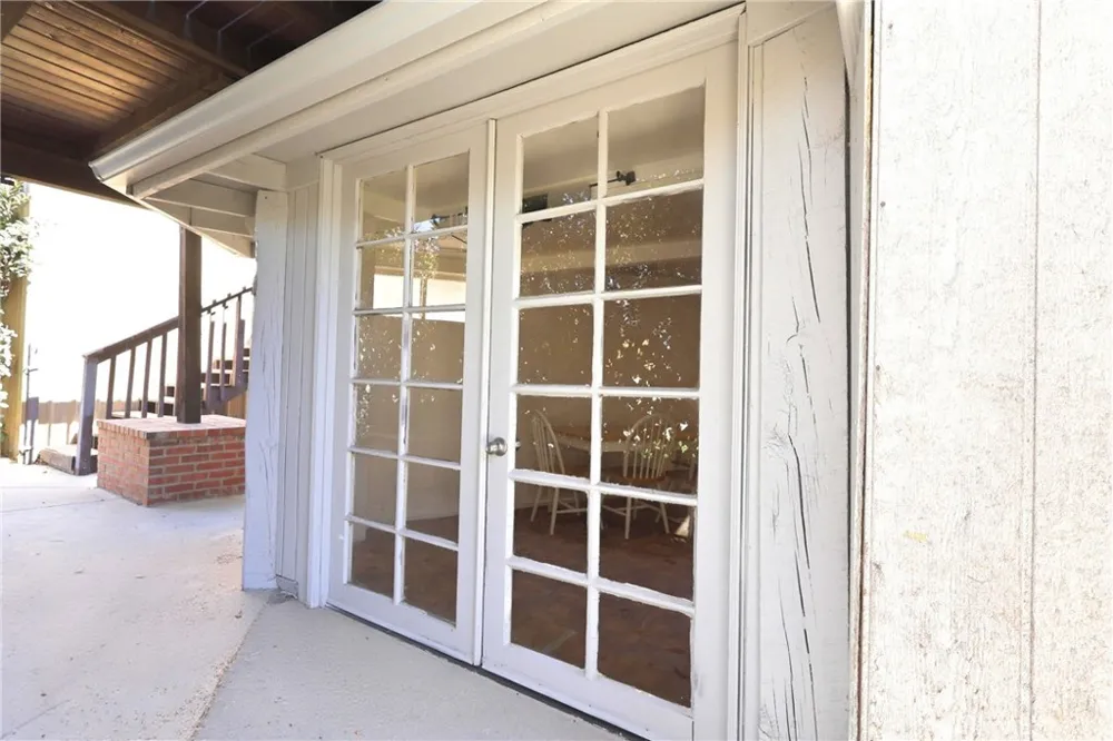 7008 Summit Valley Hesperia, CA 92345