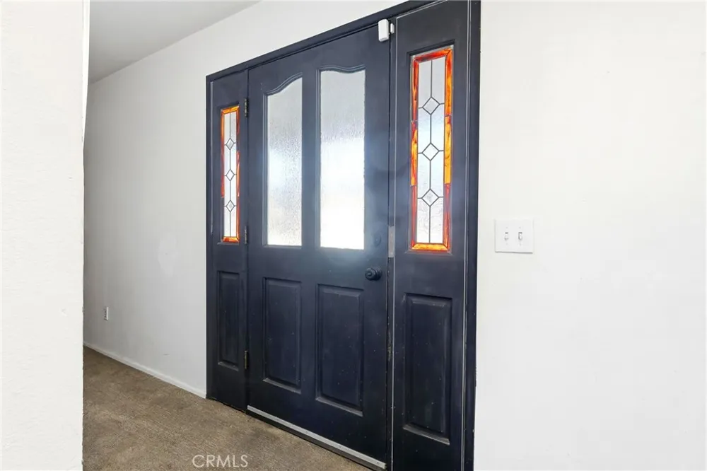 7008 Summit Valley Hesperia, CA 92345