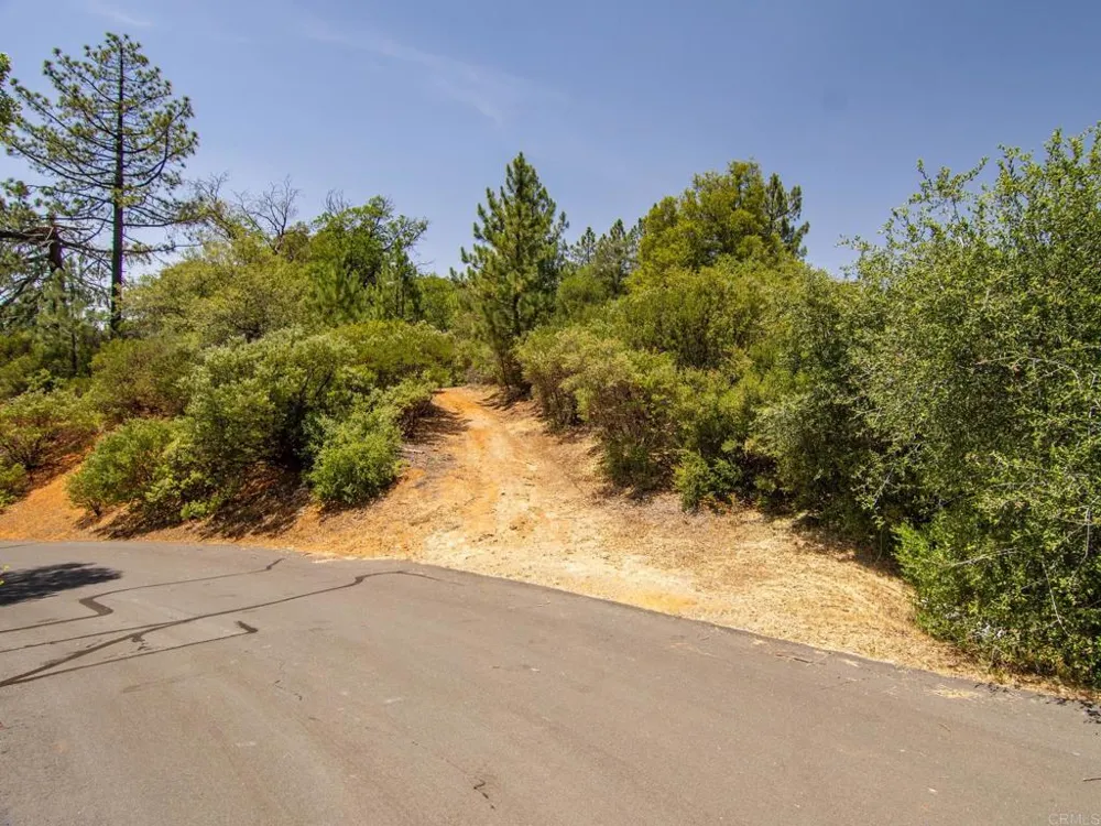 7 West Incense Cedar Road Julian, CA 92036