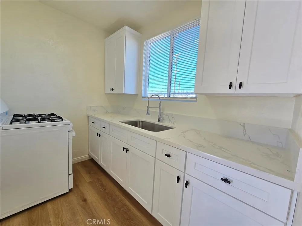 16039 L Mojave, CA 93501