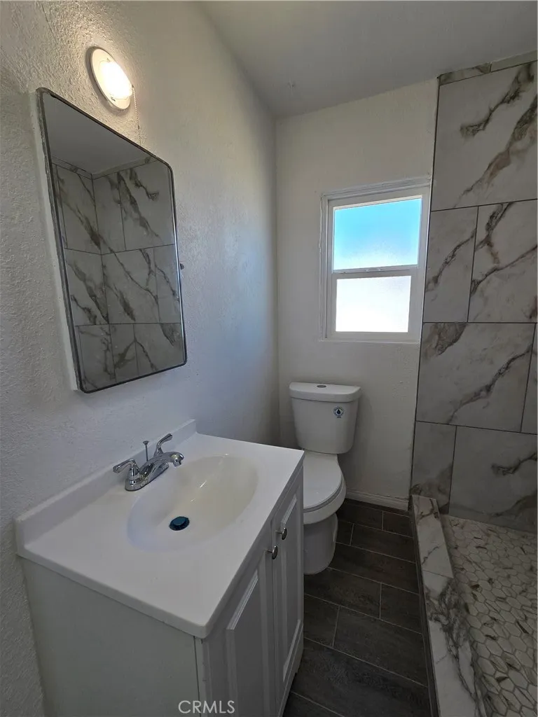 16039 L Mojave, CA 93501
