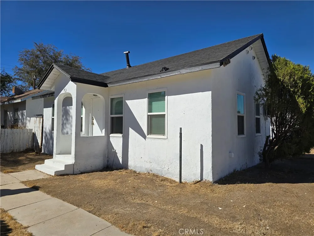 16039 L Mojave, CA 93501