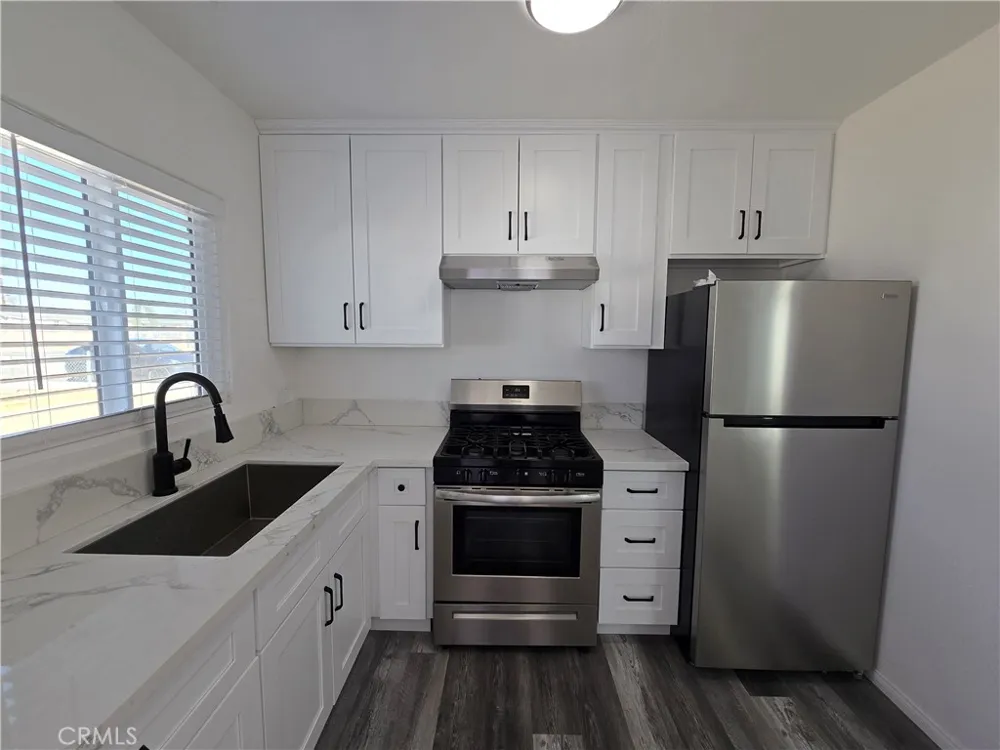16039 L Mojave, CA 93501