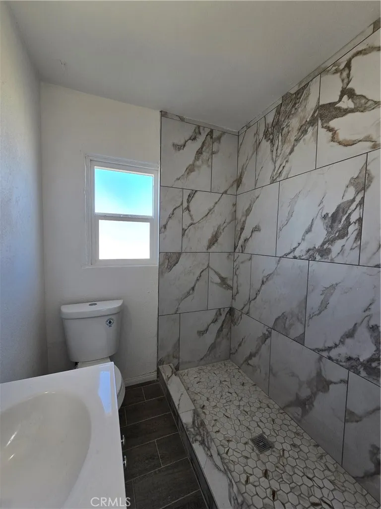 16039 L Mojave, CA 93501