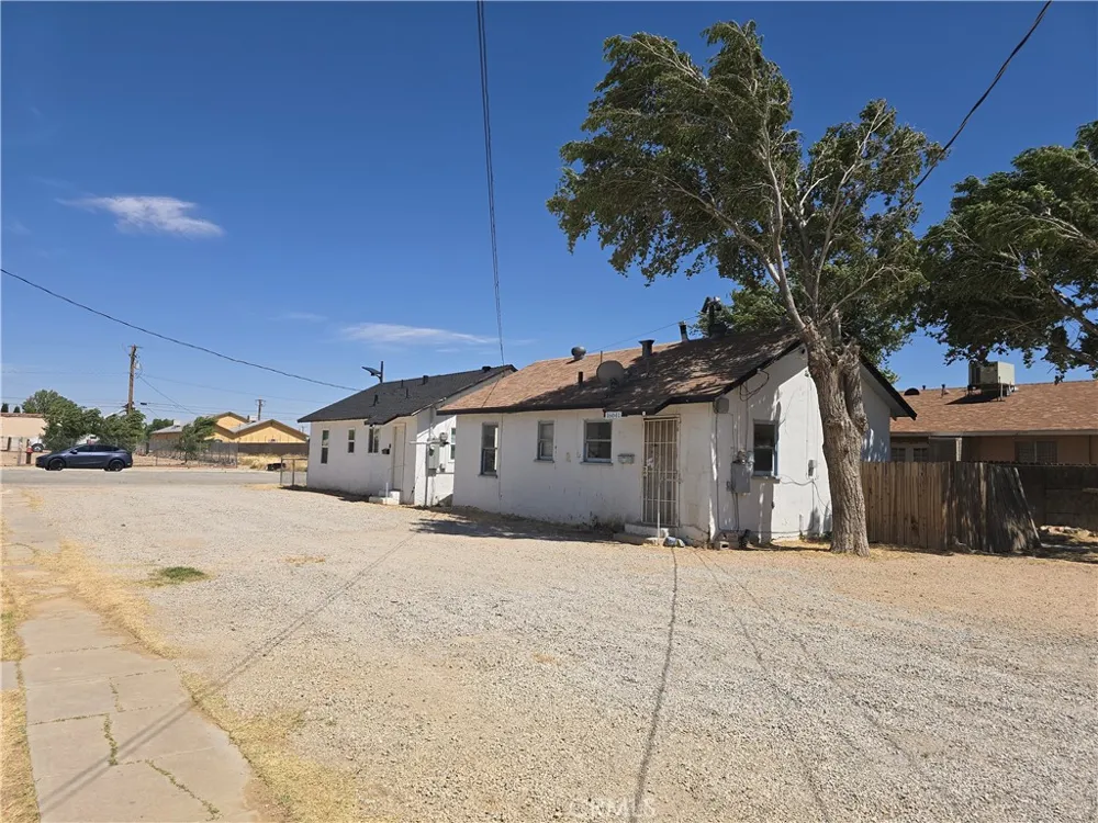 16039 L Mojave, CA 93501