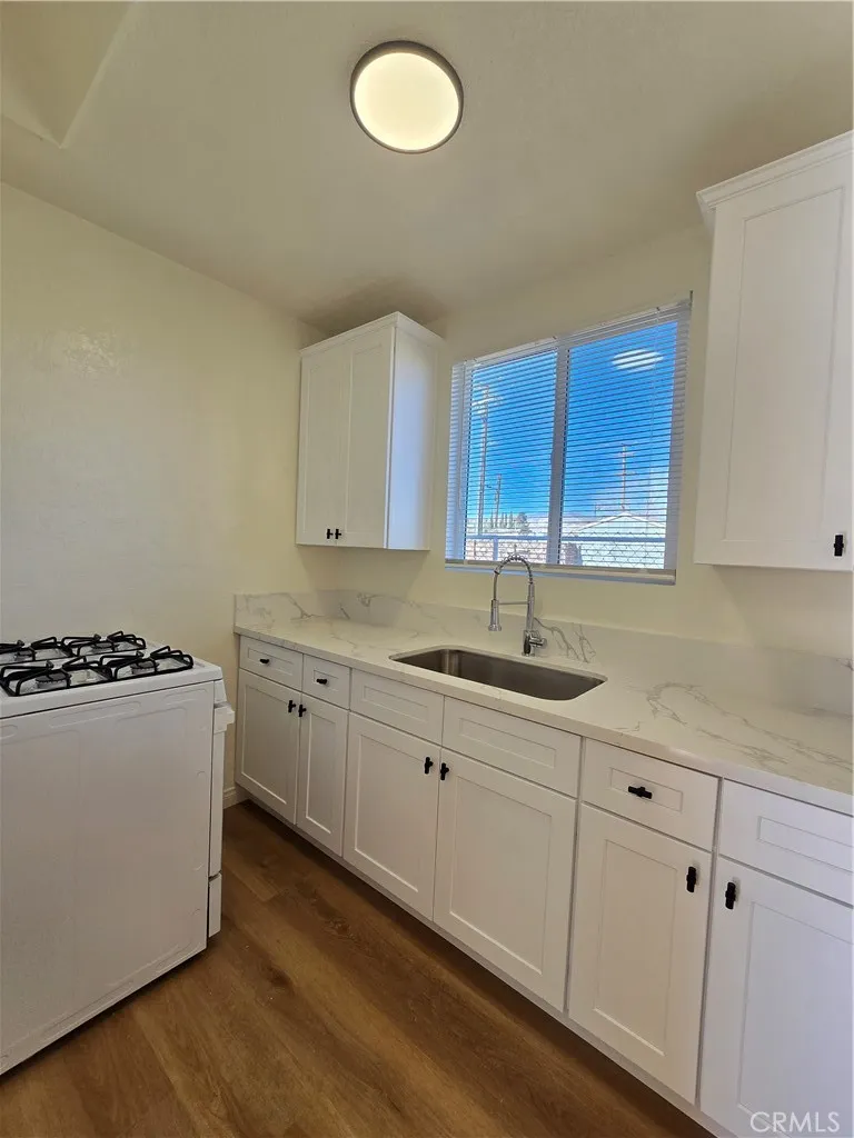 16039 L Mojave, CA 93501