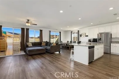 914 Haviture Hemet, CA 92543