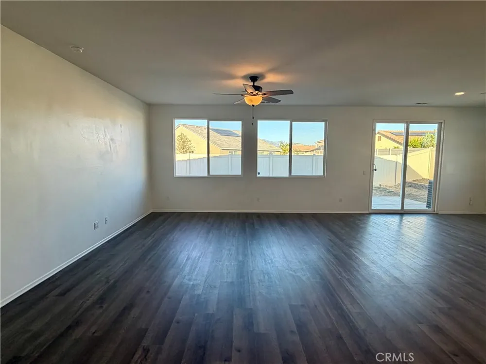 914 Haviture Hemet, CA 92543