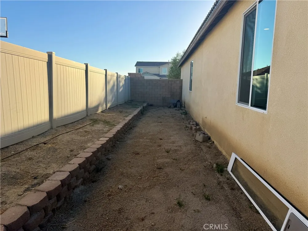 914 Haviture Hemet, CA 92543