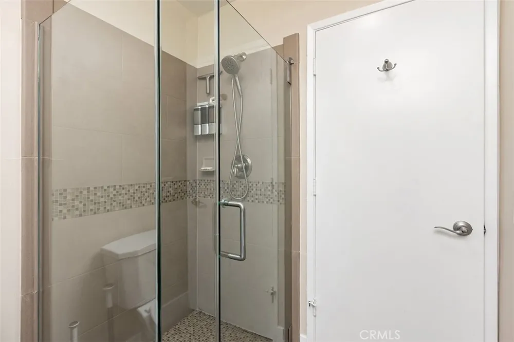 2355 Via Mariposa #3H Laguna Woods, CA 92637