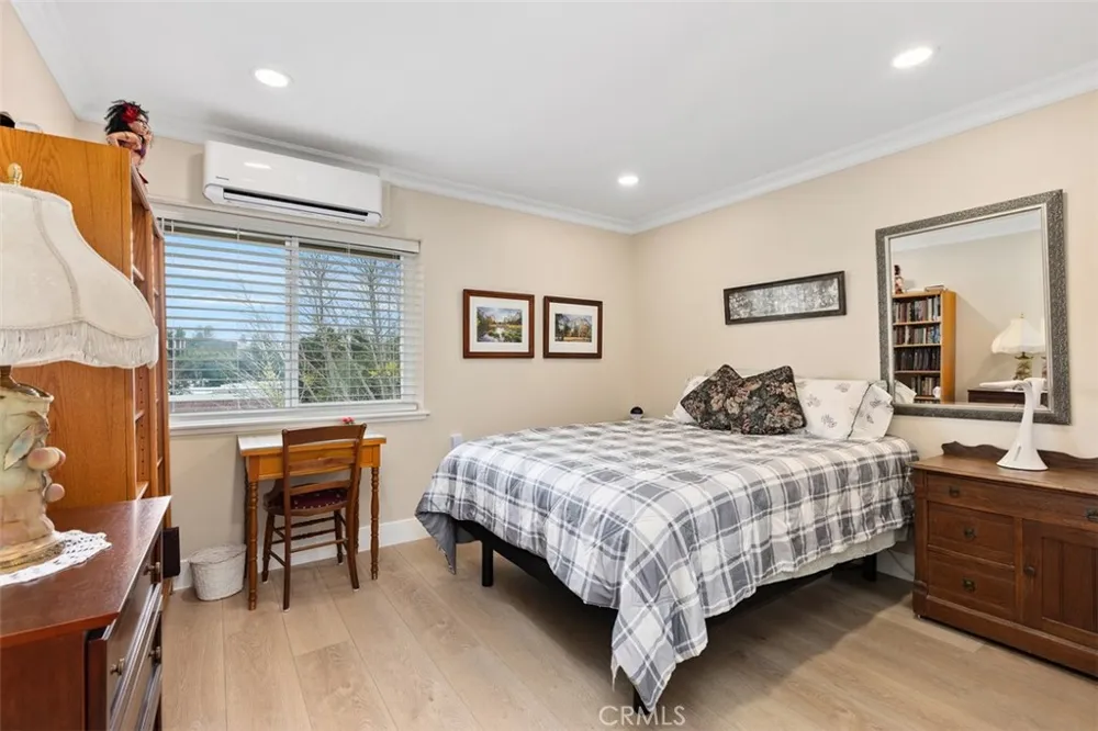 2355 Via Mariposa #3H Laguna Woods, CA 92637
