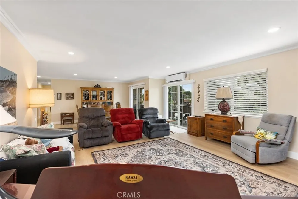 2355 Via Mariposa #3H Laguna Woods, CA 92637