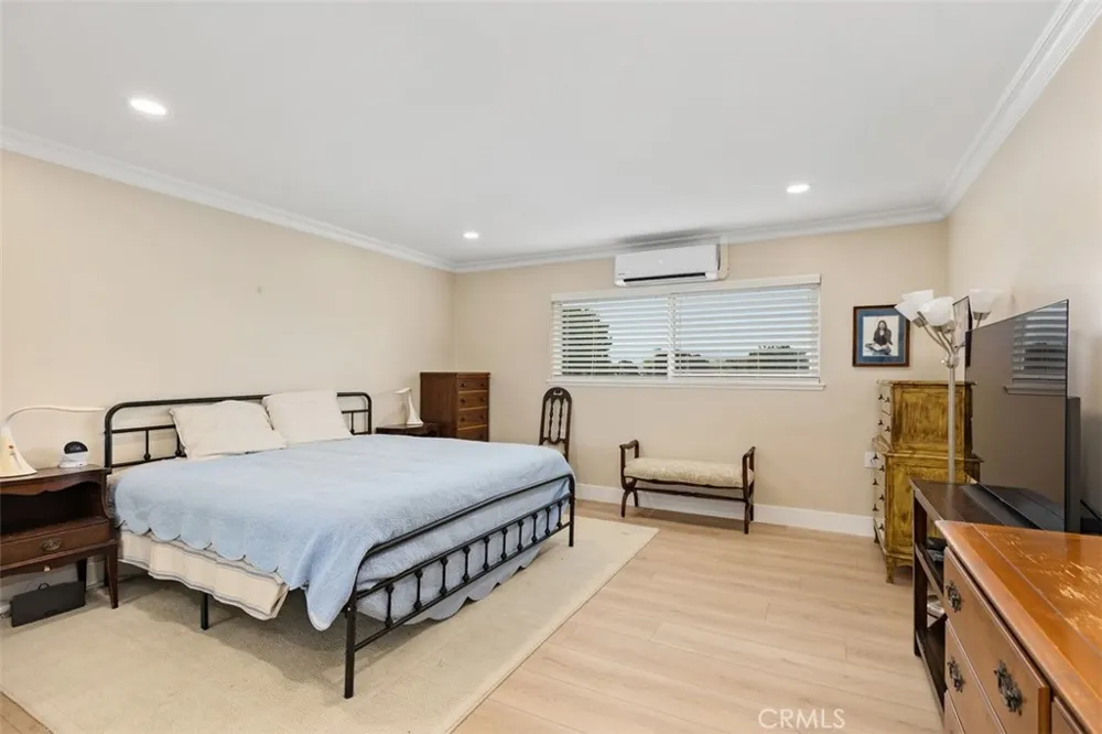 2355 Via Mariposa #3H Laguna Woods, CA 92637