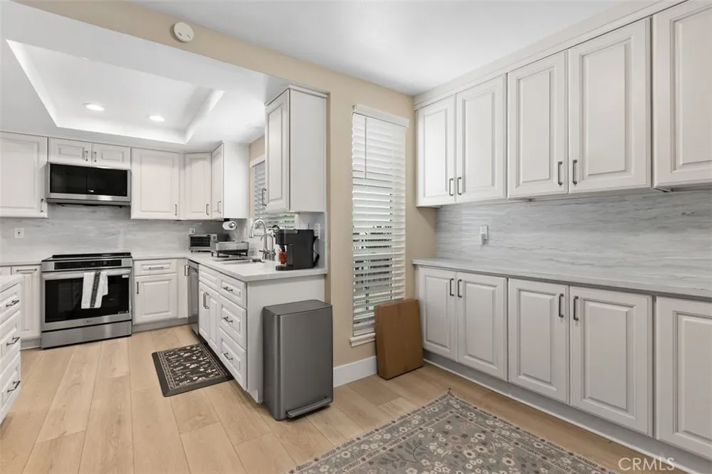 2355 Via Mariposa #3H Laguna Woods, CA 92637