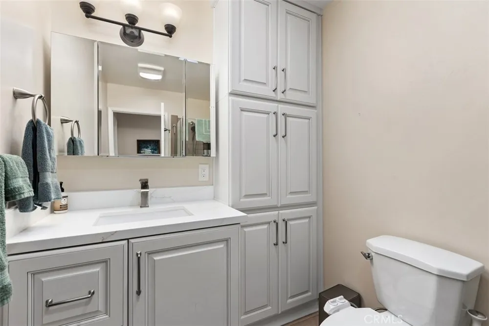 2355 Via Mariposa #3H Laguna Woods, CA 92637