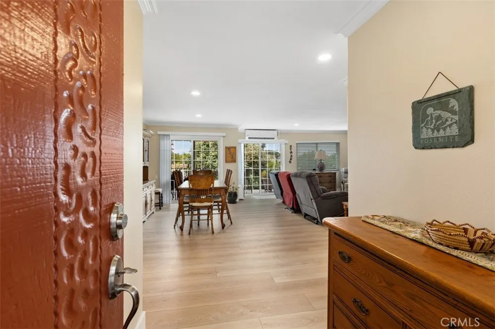 2355 Via Mariposa #3H Laguna Woods, CA 92637