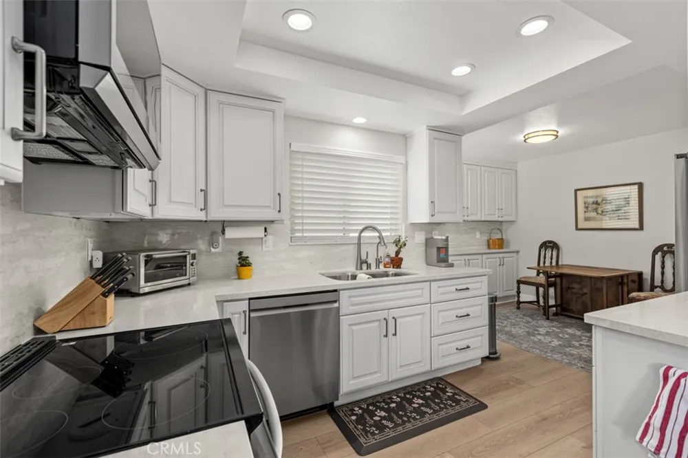 2355 Via Mariposa #3H Laguna Woods, CA 92637