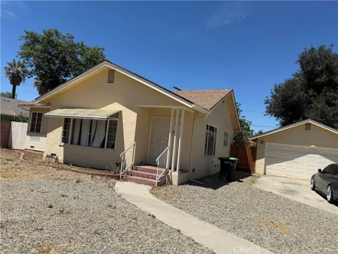 357 S Juanita