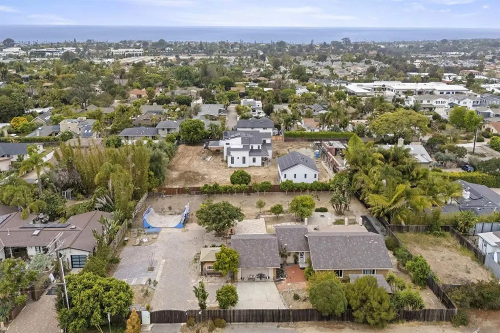 752 Bracero Road Encinitas, CA 92024