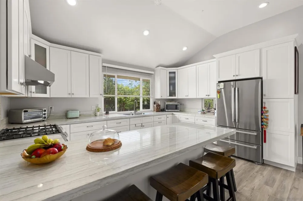 752 Bracero Road Encinitas, CA 92024