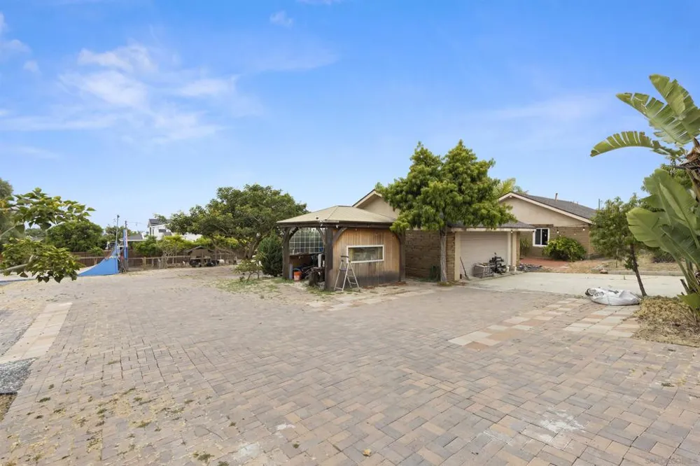 752 Bracero Road Encinitas, CA 92024